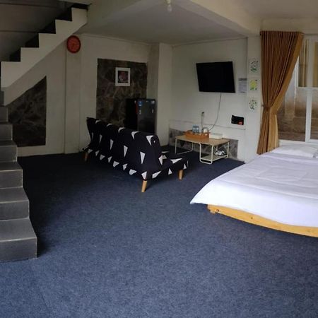 D'Journey Hotel Lembang Zewnętrze zdjęcie