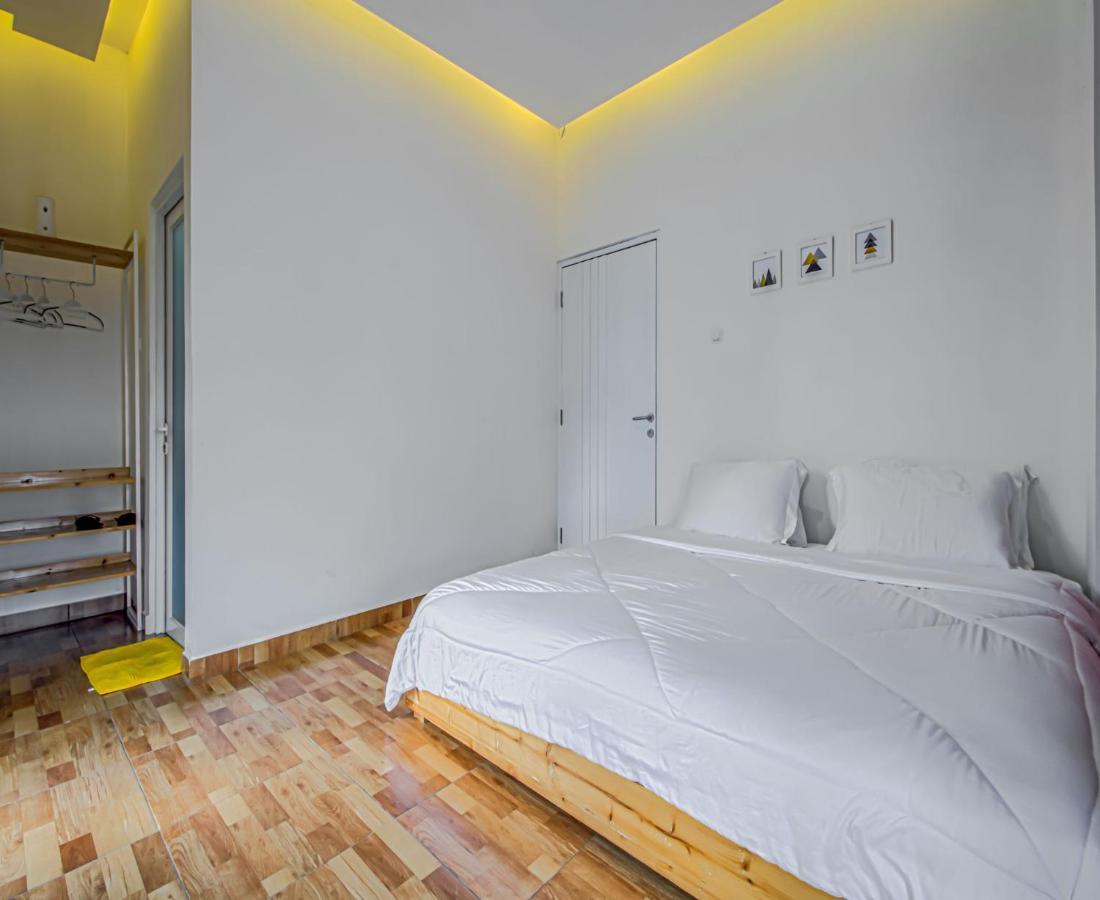 D'Journey Hotel Lembang Zewnętrze zdjęcie
