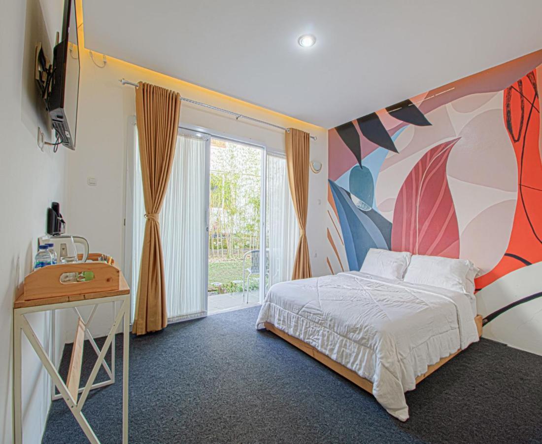 D'Journey Hotel Lembang Zewnętrze zdjęcie