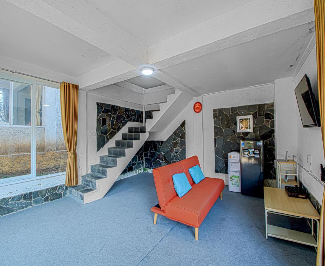 D'Journey Hotel Lembang Zewnętrze zdjęcie