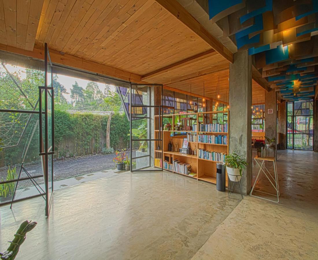 D'Journey Hotel Lembang Zewnętrze zdjęcie