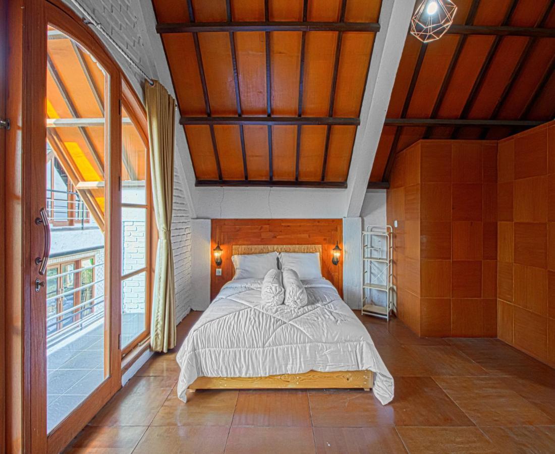 D'Journey Hotel Lembang Zewnętrze zdjęcie