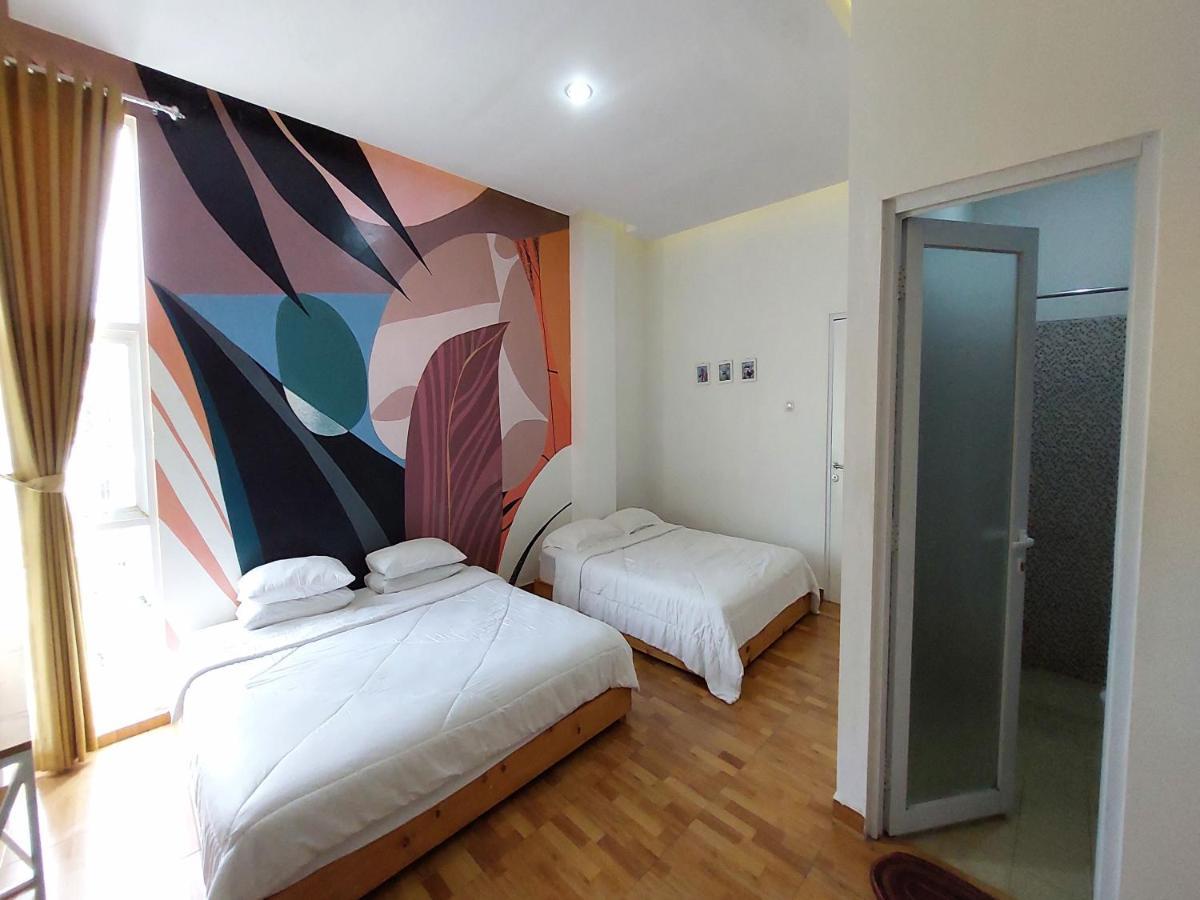 D'Journey Hotel Lembang Zewnętrze zdjęcie