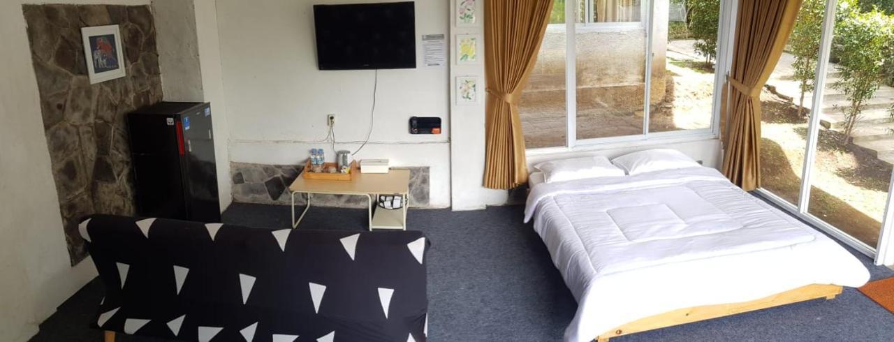 D'Journey Hotel Lembang Zewnętrze zdjęcie